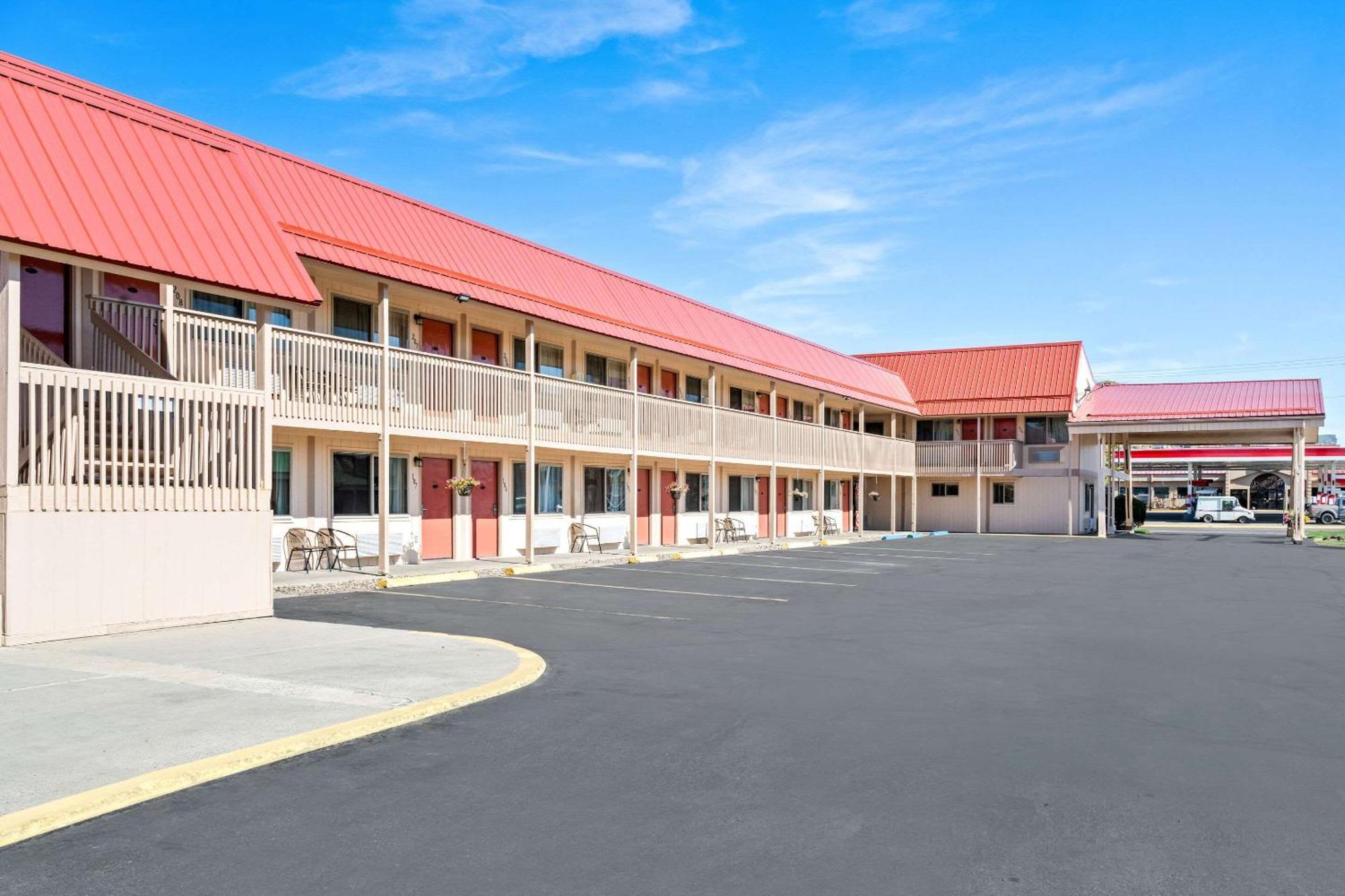 Econo Lodge Miles City Eksteriør bilde